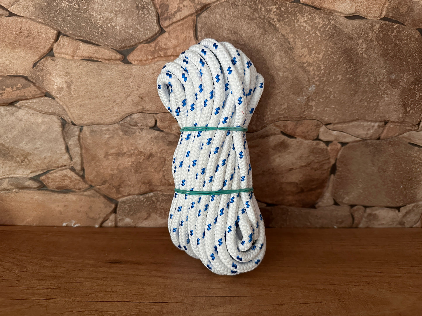 Cordoncino in poliestere opaco, bianco e blu, ø8 mm × 10 m.